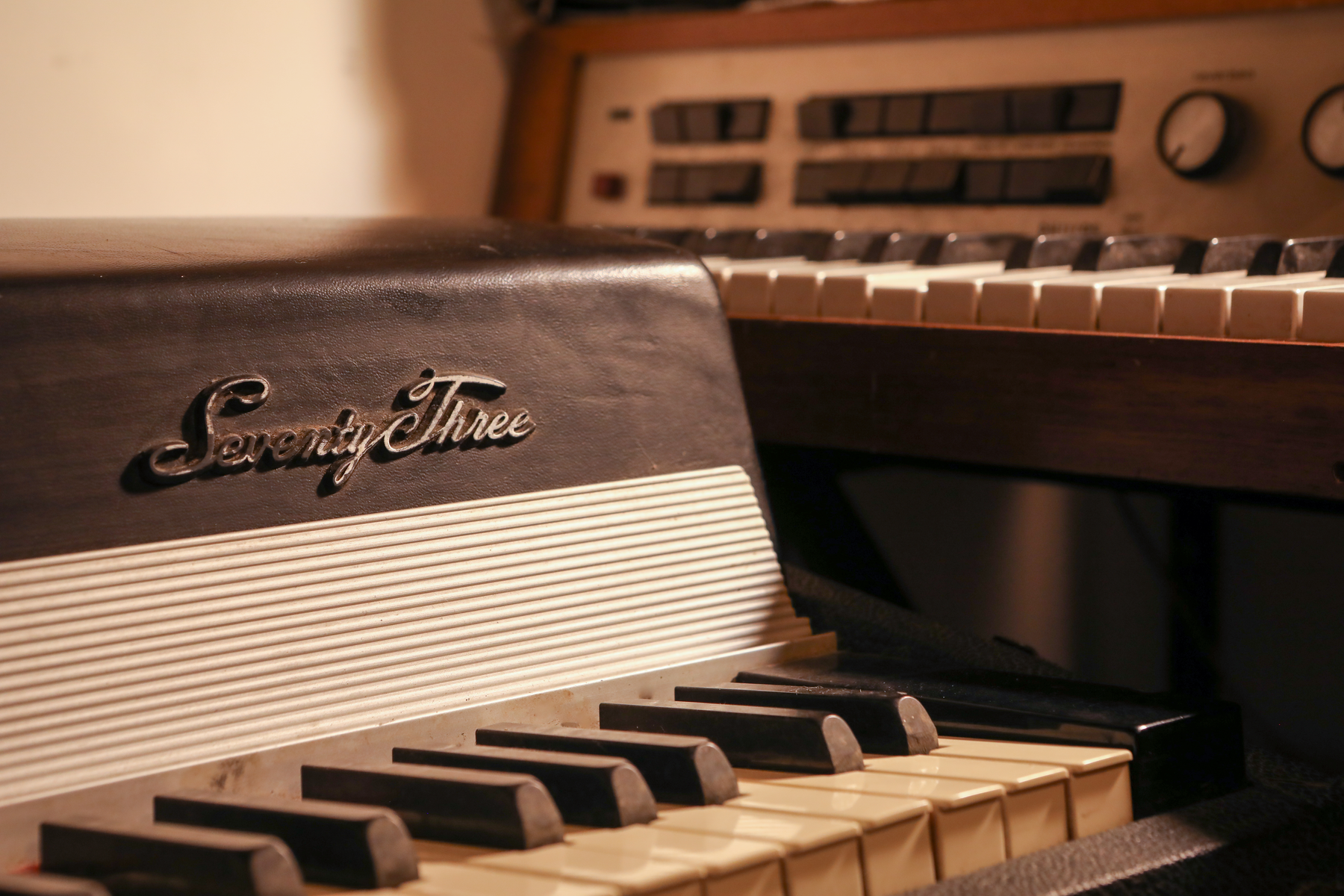 Fender Rhodes Mark 1 seventy three 73 hardware mechanical piano epiano e piano philicorda philips organ hardware vintage